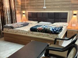 Dream Land Hotel, hotel poblíž Letiště Jammu (Satwari) - IXJ, Džammú