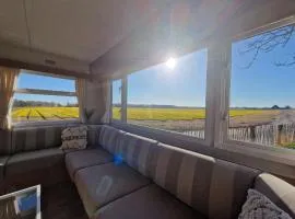 Chalet 'Como La Flor' Julianadorp Flowerfields Overview! 'Airconditioning'