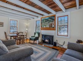 Historic Charm Located On the River - Rustic Chic, vil&middot;la a Woodstock
