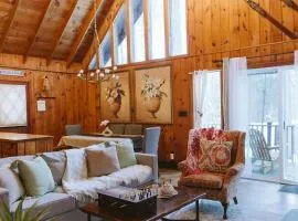 Cozy Cabin near Lake Placid, Whiteface-King, Ice Barrel, Hot Tub