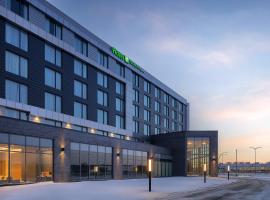 Holiday Inn Express Montreal Airport - St-Laurent by IHG, ξενοδοχείο στο Μόντρεαλ