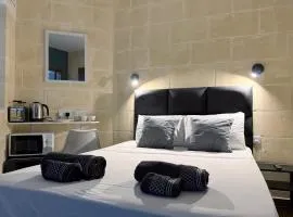 Mini Studios in Central Victoria
