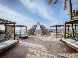 Namaste Beach Club & Hotel