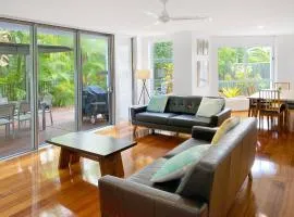 Maggies Beachfront Apartment 2