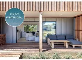Onetangi Beach Stays Studio 2 - Coast & Country