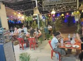 Top View Hostel & Restaurant