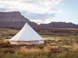 Glamping Family Tent At Private Riverside Ranch