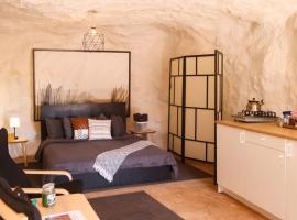 The Caves at Moab - At Private Riverside Ranch, luxury tent in Moab