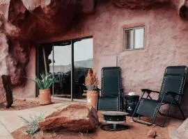 The Caves at Moab - At Private Riverside Ranch