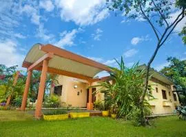 VILLA ANACAHUITA, Limonal