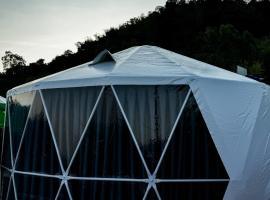 Mountain Home Kaokho เมาท์เท่นโฮม เขาค้อ, luxusní stan v destinaci Ban Huai Phai