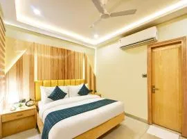 New Frontier - 2 Mins from OLD Delhi Railway Station & Chandni Chowk