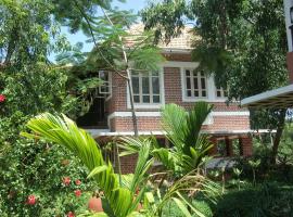 Inn Pondiville Forest Retreat, πανδοχείο σε Ποντισερί