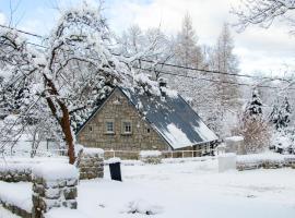 G&oacute;rski Domek Nad Wodospadem, h&ocirc;tel pr&egrave;s de la plage &agrave; Jelenia G&oacute;ra-Jagniątk&oacute;w