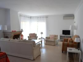 Alegre Apartamento, golfhotel Cascaisban