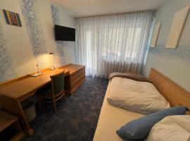 Pension Regenbogen，位于黑林山区克尼格斯费尔德的酒店