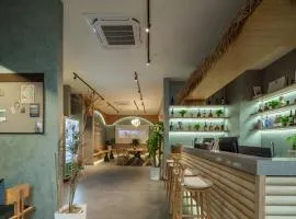 Demba Inn- Shanghai Xintiandi Yuyuan Garden The bund store