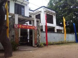 Royal Hotel