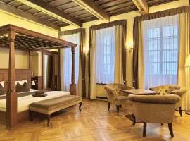 Traditional Prague Apartment