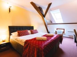 Elzet penzion，特熱邦的海灘飯店