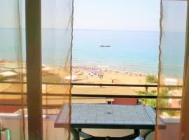 MENIGOS RESORT - Moon River - No 168