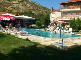 Villa Platythea, hotel u gradu 'Platy'