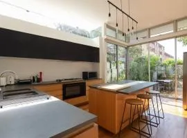 Newtown Terrace House Oasis