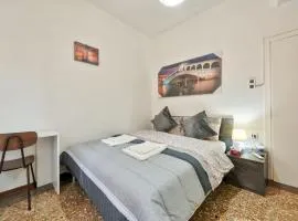 City Living Guest House Venice Room