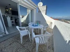 Appartement 2 pièces avec balcon et parking privé - FR-1-224B-71
