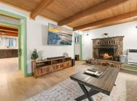 Midnight Pines Cabin - Cozy Get-Away Near Slopes!