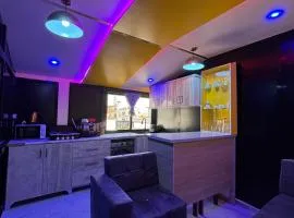 Studio de Luxe avec Jacuzzi à 15 Minutes de l'Aéroport AIBD !