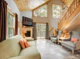 Lakefront Wisconsin Cabin Dock, Walk to Beach!
