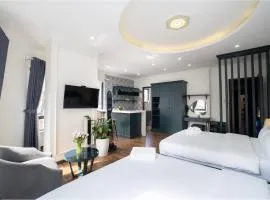 N Queen Apartment Hotel