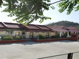Tikkar Taal Tourist Resorts