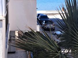 Enjoy & Rest, hotel v Perei