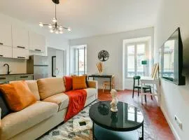 Flavie - Hypercentral Cosy Modern - by TGB