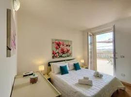 Corte Dei Fiori Acquaviva Apartments