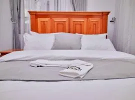 Lake duluti serenity villas