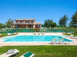 I Gelsi 12&2 by Marche Holiday Villas