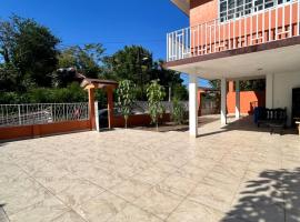 hostal tik hall, hotel in Aquismón