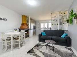 Coastal Whisper - 9 min to Airport & 700m to Sea
