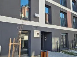 Apartamenty Ceglana Park - prywatny parking - piękne osiedle - nowe luksusowe mieszkanie z biurkiem