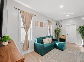 Spacious Stay Near EWR And NYC Mins to Train