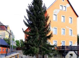 Holiday Apartment FeWo III, Hotel in Reinhardtsdorf
