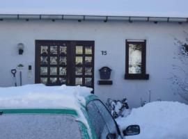 Schmitz 2 Comfortable holiday residence, hotel em Weiskirchen