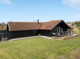 Three-Bedroom Holiday Home In Sydals