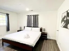 Close to the beach #2 Great 2 bedrooms condo