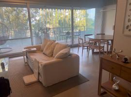 Depto al río en Olivos, hotel en Olivos