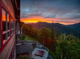 Auberge de Montagne des Chic-Chocs Mountain Lodge - Sepaq เกสต์เฮาส์ในแซ็ง-แตน-เด-มง