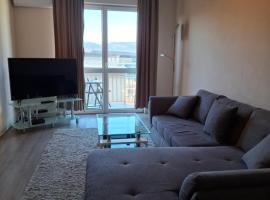 Flat at the edge of the center + parking